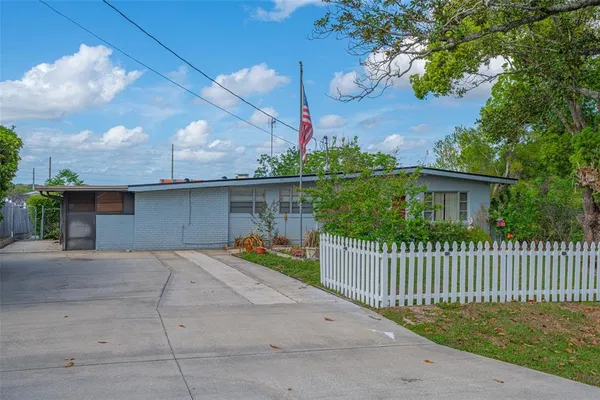 $275,000 | 935 North Florida Avenue, DeLand, FL 32720