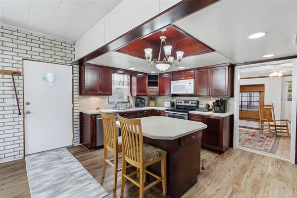 $275,000 | 935 North Florida Avenue, DeLand, FL 32720