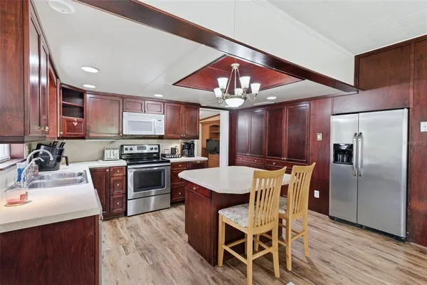 $275,000 | 935 North Florida Avenue, DeLand, FL 32720