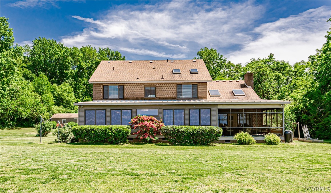1700 Coggins Point Road Hopewell, VA 23860 - Photo 4 of 37 Gallery Image 4