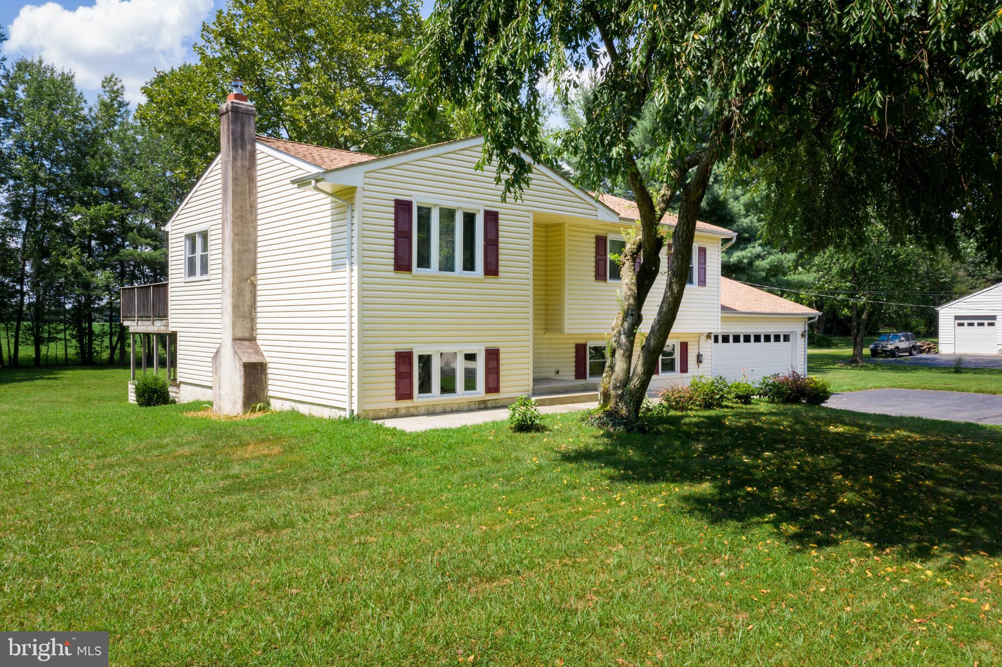 331 Ridge Road Southampton, NJ 08088 - Photo 2 of 26