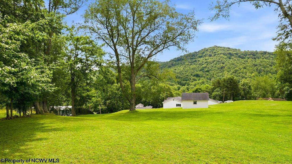 573 Rosemont School Road Bridgeport, WV 26330 - Photo 15 of 50 Gallery Image 15