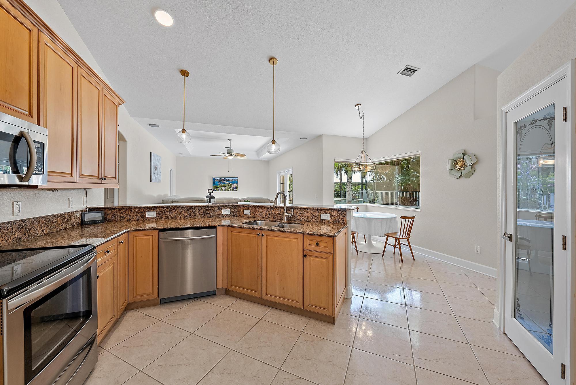 3065 Southeast Wake Road Port St. Lucie, FL 34984 - Photo 7 of 34 Kitchen