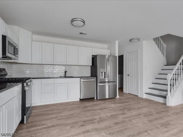 $475,000 | 34 South Pointe Circle, Tinton Falls, NJ 07753