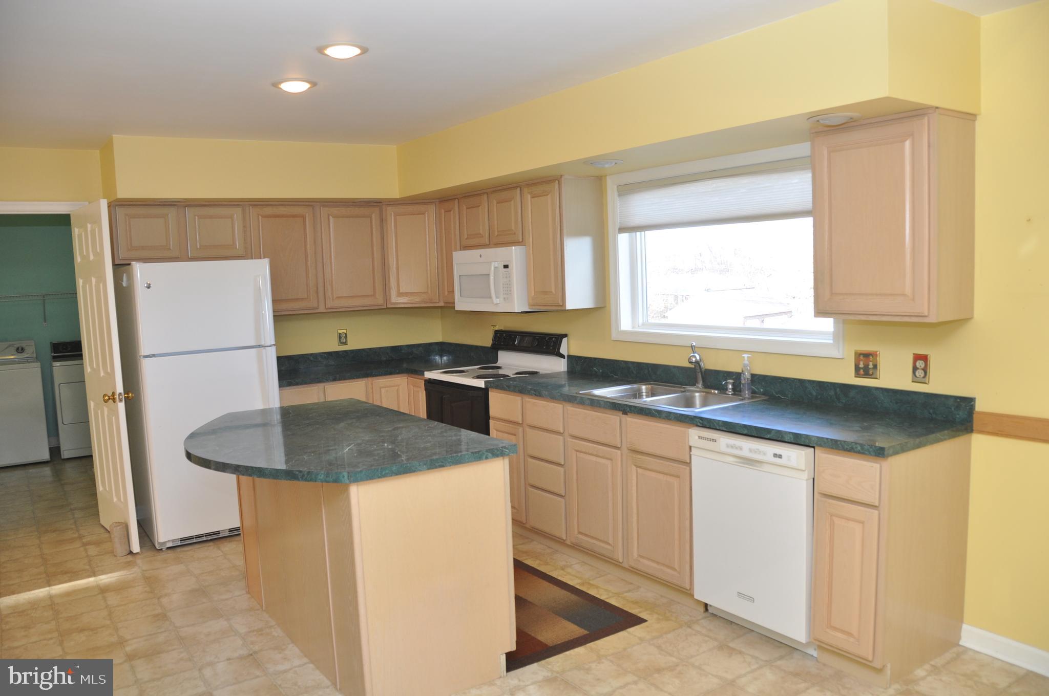 5339 Field Pointe Drive Spring Grove, PA 17362 - Photo 3 of 42