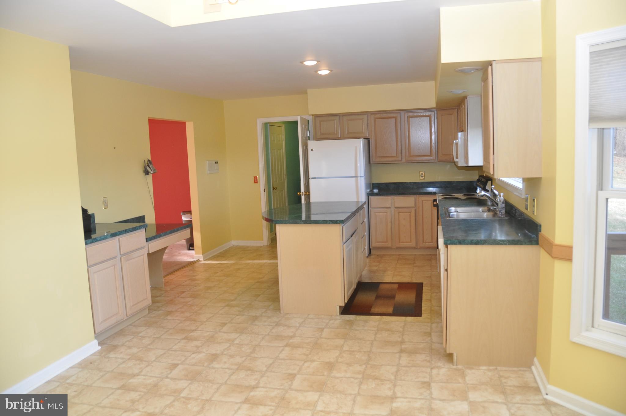 5339 Field Pointe Drive Spring Grove, PA 17362 - Photo 4 of 42