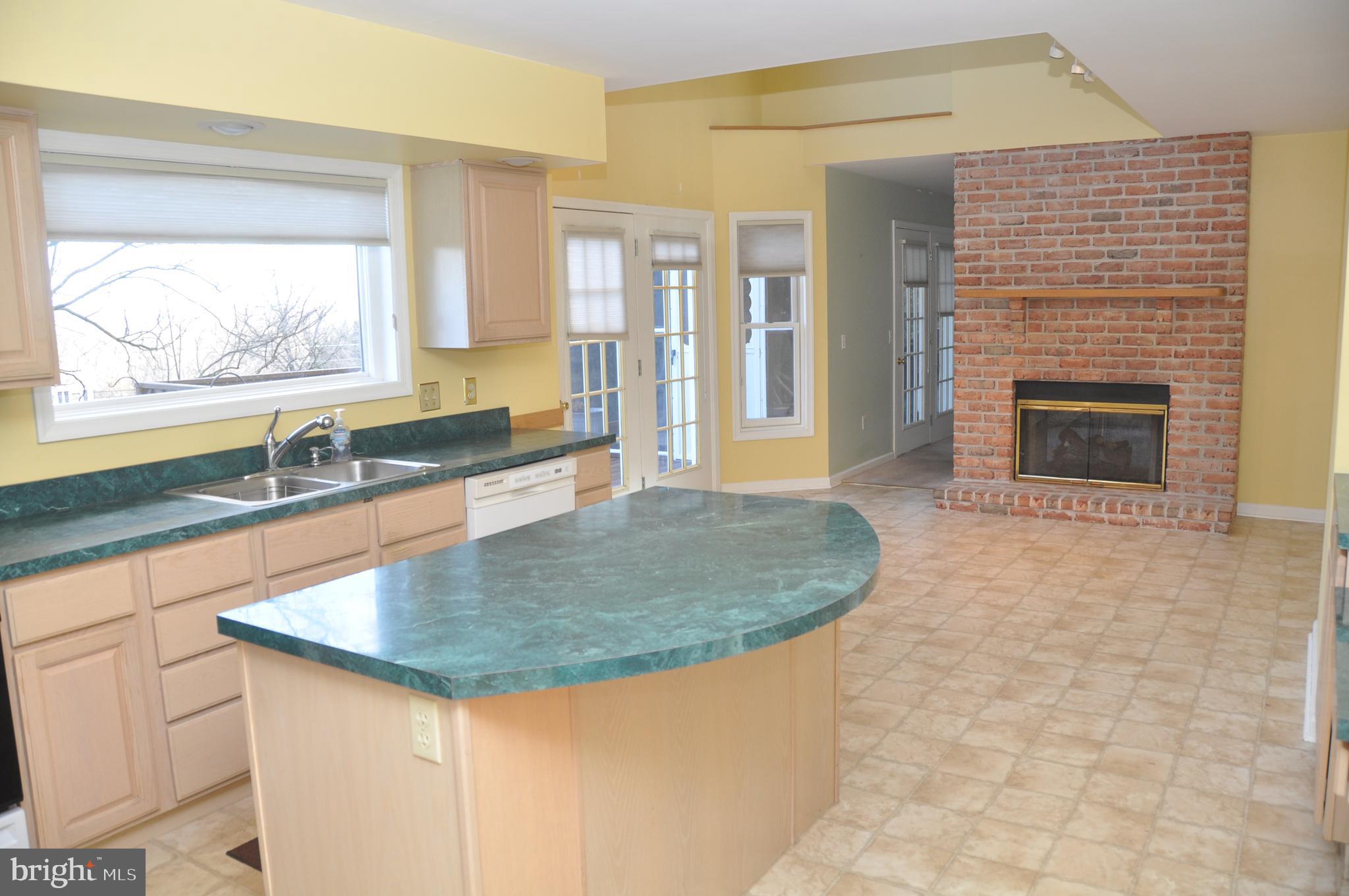 5339 Field Pointe Drive Spring Grove, PA 17362 - Photo 5 of 42