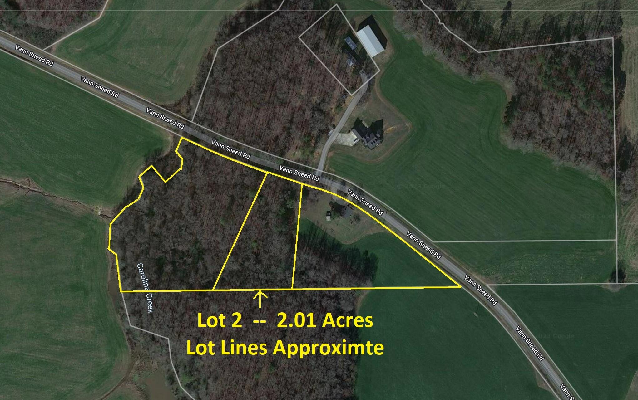 a view of a tennis court