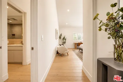 $1,695,000 | 930 California Avenue, Unit 301, Santa Monica, CA 90403