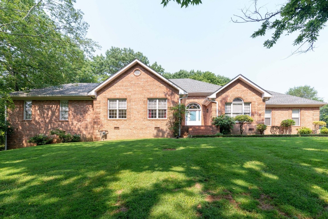 184 Zieglers Fort Road Gallatin, TN 37066 - Photo 1 of 42 Gallery Image 1