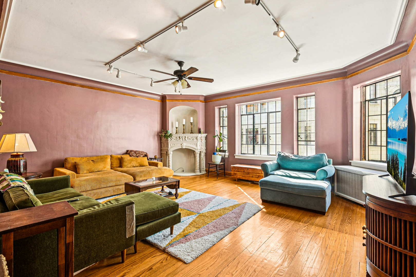 7348 North Ridge Boulevard, Unit 16B Chicago, IL 60645 - Photo 12 of 38 Gallery Image 12