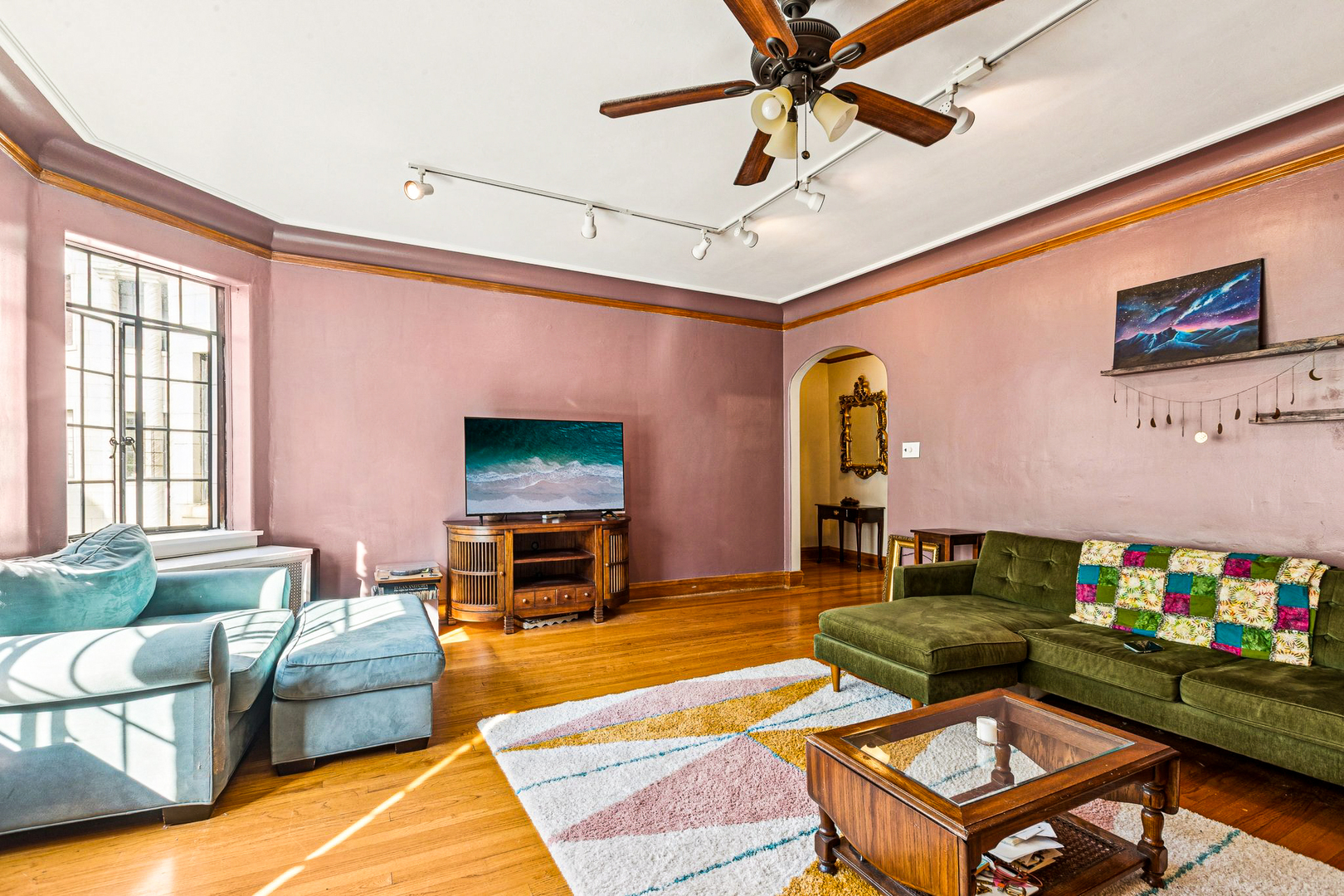 7348 North Ridge Boulevard, Unit 16B Chicago, IL 60645 - Photo 15 of 38 Gallery Image 15