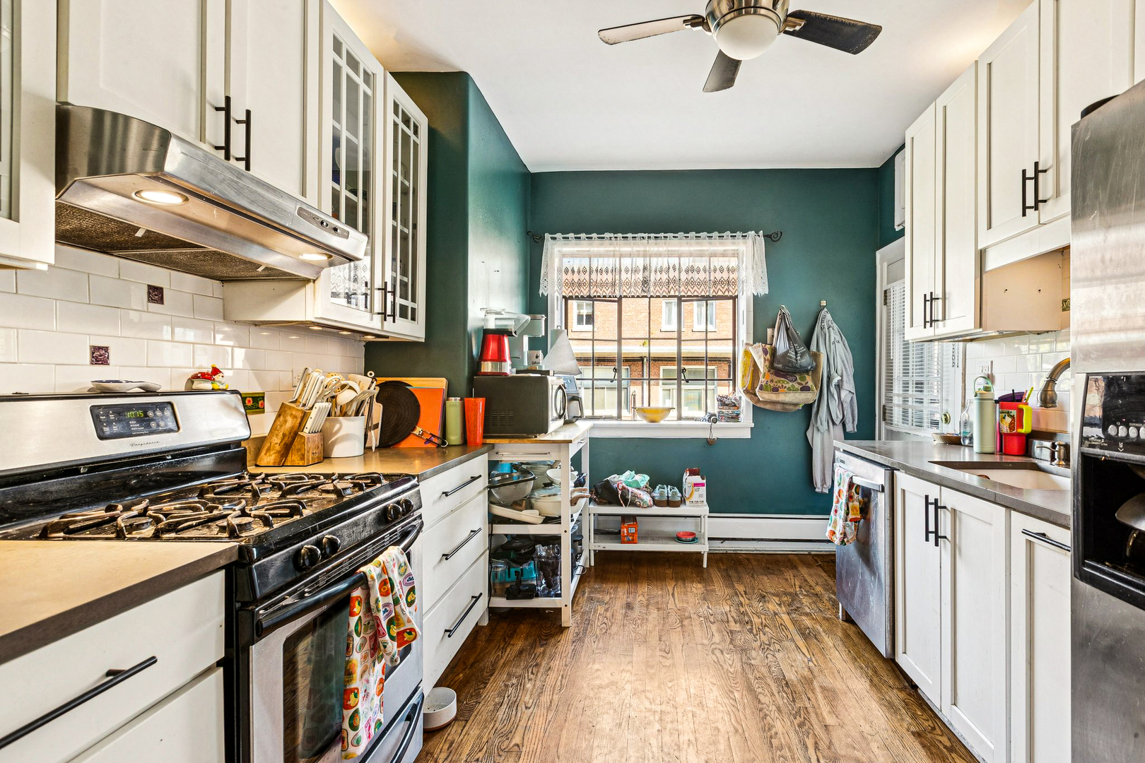 7348 North Ridge Boulevard, Unit 16B Chicago, IL 60645 - Photo 20 of 38 Gallery Image 20