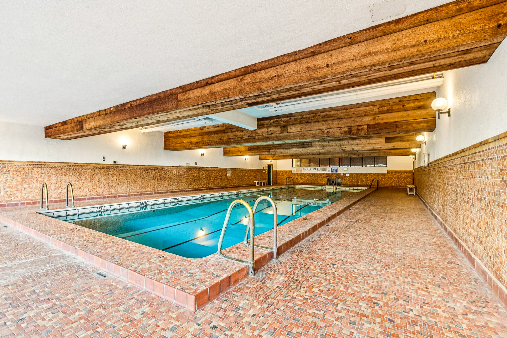 7348 North Ridge Boulevard, Unit 16B Chicago, IL 60645 - Photo 31 of 38 Gallery Image 31