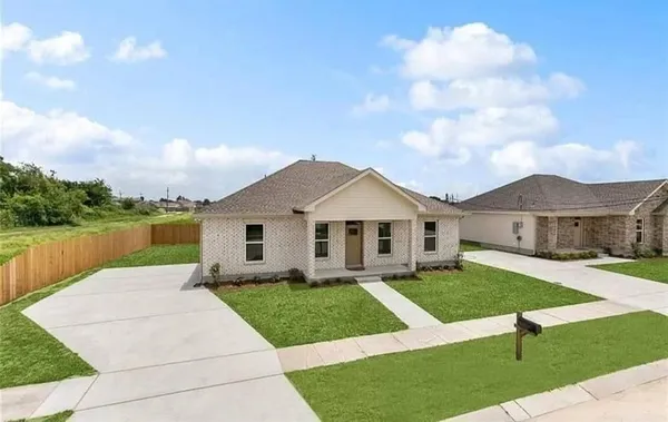 $264,500 | 2813 Bartolo Street, Meraux, LA 70075