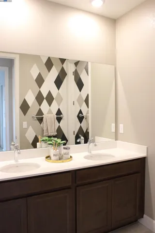 a view of a dinning room with furniture