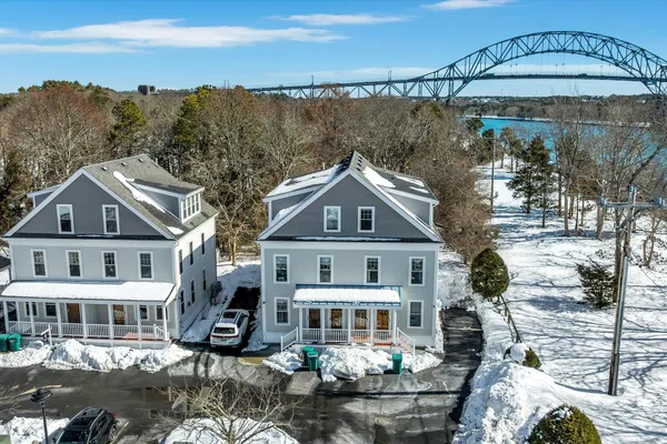 $489,900 | 3 Honora Court, Unit 3, Buzzards Bay, MA 02532