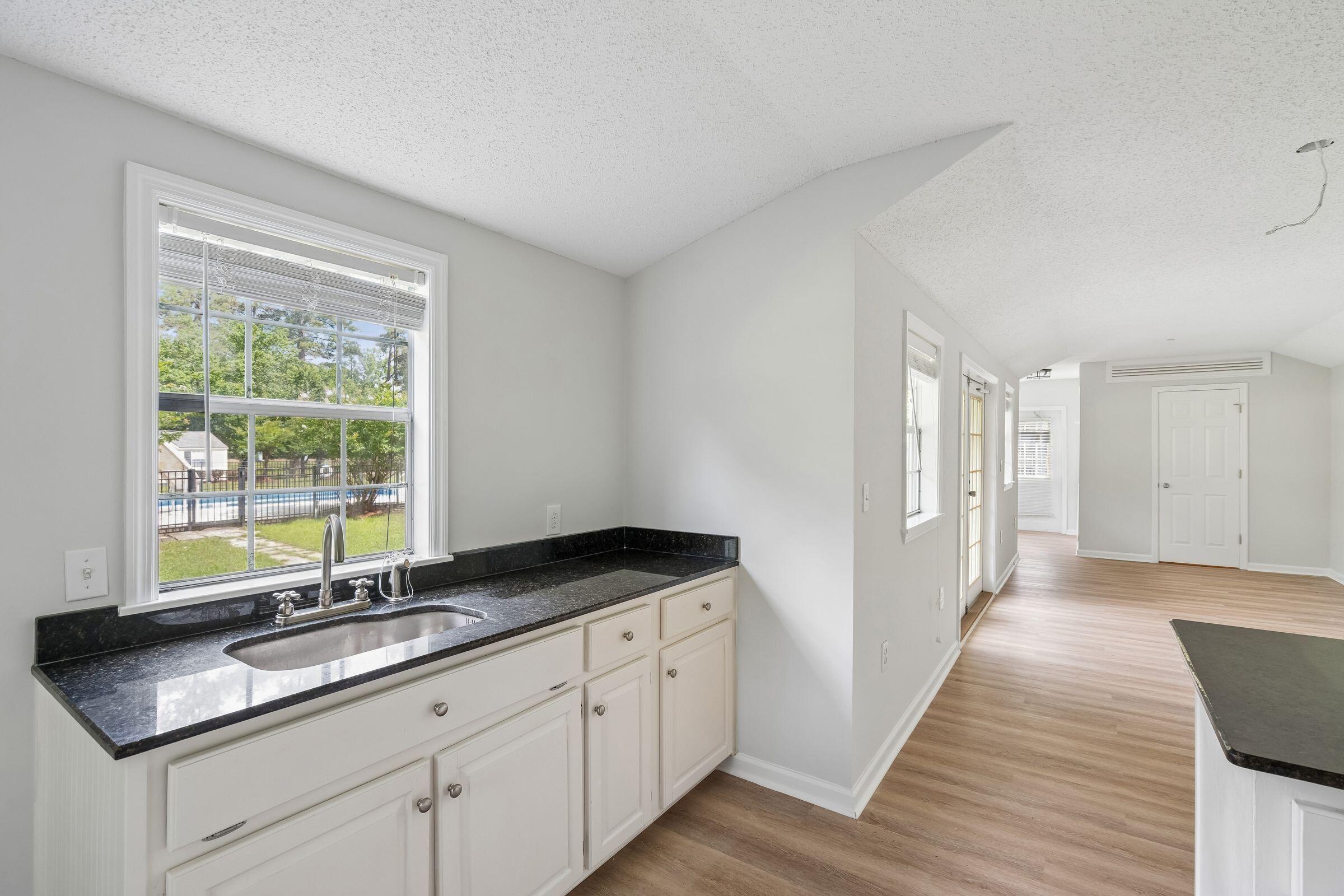 905 Raysor Street St. George, SC 29477 - Photo 76 of 85 076_905wraysorst-keeneyemarketing-110_21