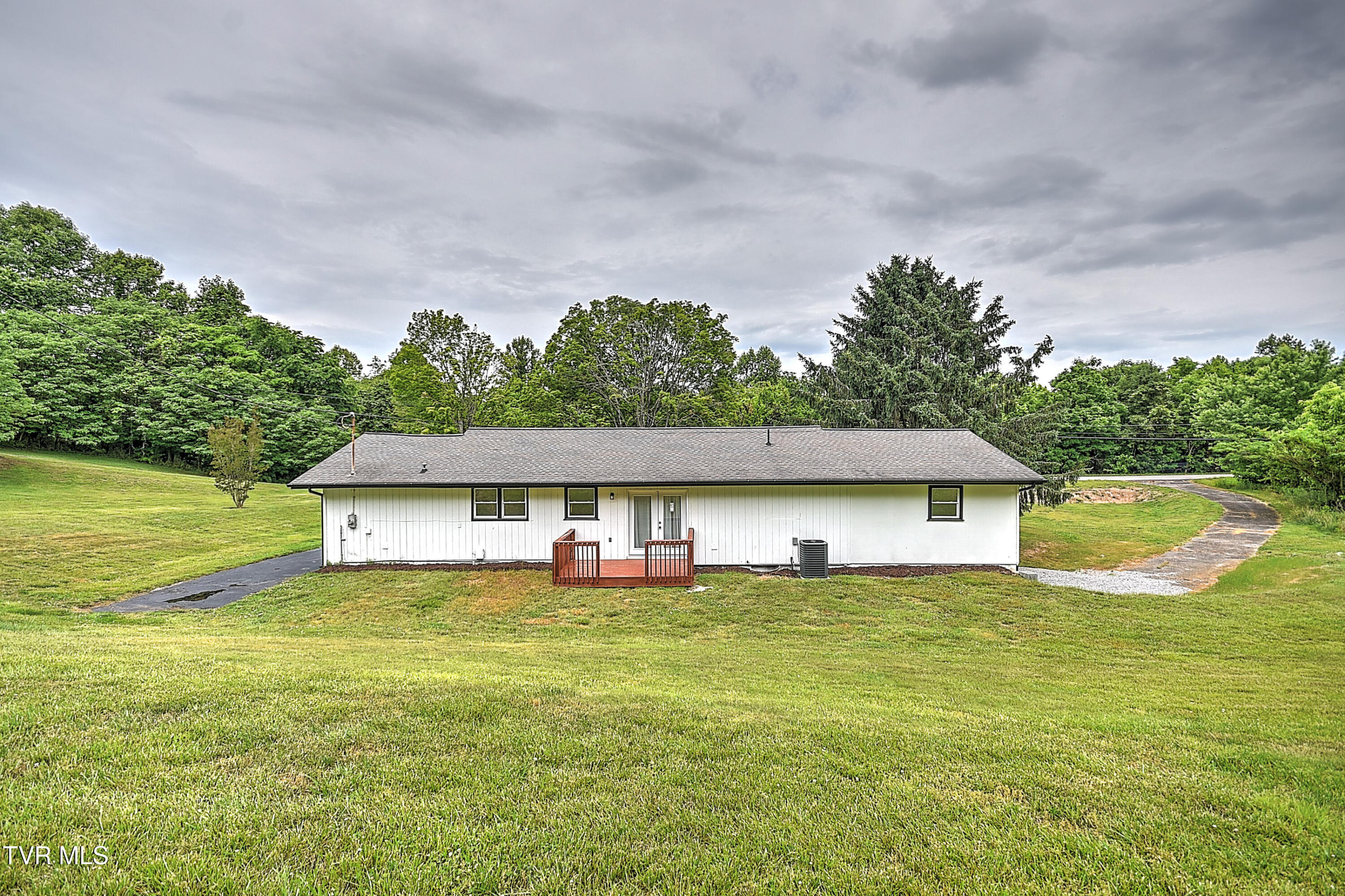 1091 Shipley Ferry Road Blountville, TN 37617 - Photo 50 of 55 1001 Shipley Ferry CP-53