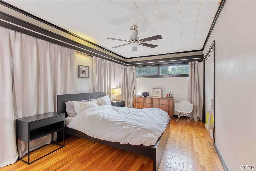 112 Winthrop Road Syracuse, NY 13206 - Photo 25 of 42 Spacious 1st-Floor Bedroom Suite with Private Half