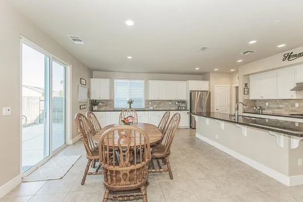 $599,777 | 3883 Keats Avenue, Clovis, CA 93619