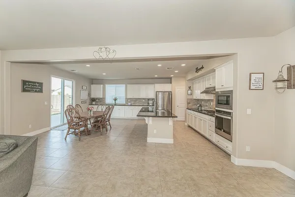 $599,777 | 3883 Keats Avenue, Clovis, CA 93619