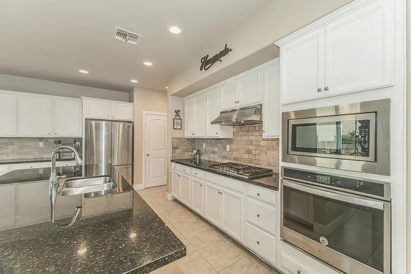 $599,777 | 3883 Keats Avenue, Clovis, CA 93619