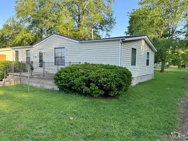 $65,900 | 808 Dawson Road, New Madrid, MO 63869