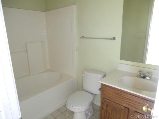 2035 Pimpernel Road Charlotte, NC 28213 - Photo 3 of 12
