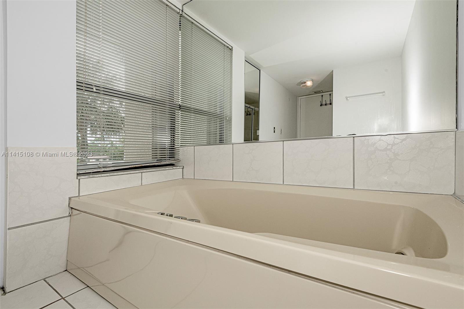 5650 Camino Del Sol, Unit 205 Boca Raton, FL 33433 - Photo 26 of 28