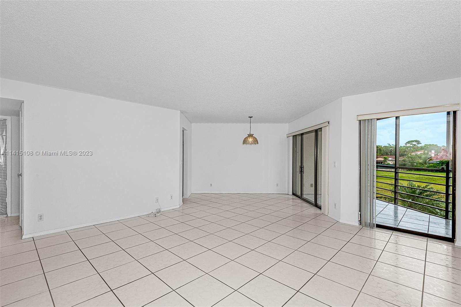 5650 Camino Del Sol, Unit 205 Boca Raton, FL 33433 - Photo 10 of 28