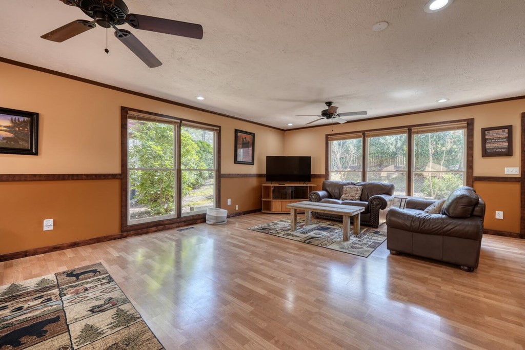 264 Tanglewood Drive Blue Ridge, GA 30513 - Photo 26 of 47 Gallery Image 26