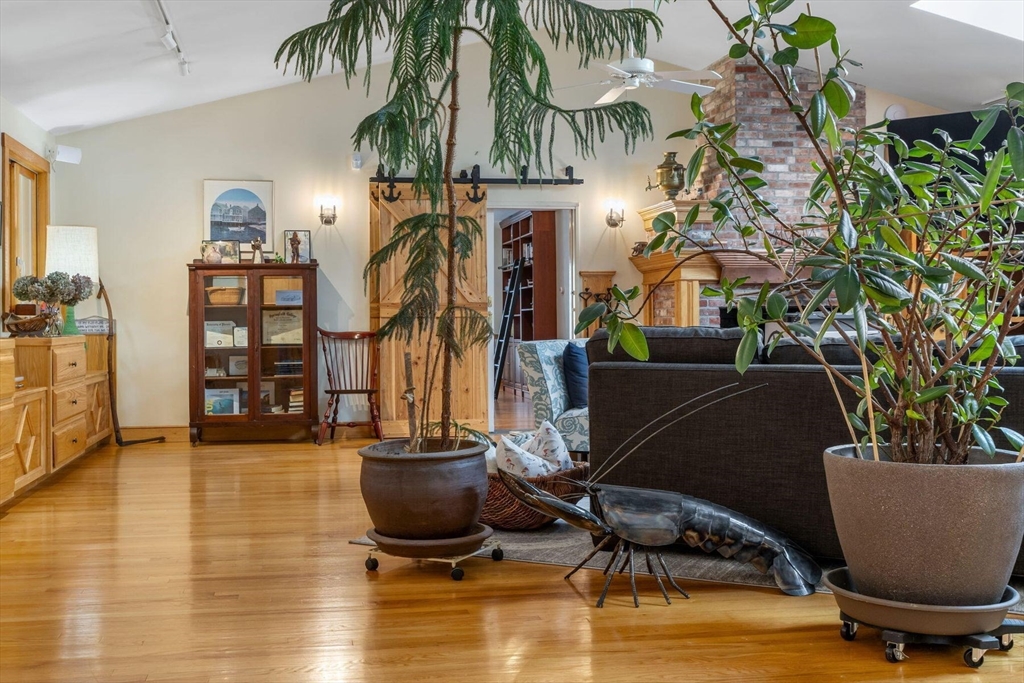 85 Pier Road Wellfleet, MA 02667 - Photo 20 of 42 Gallery Image 20