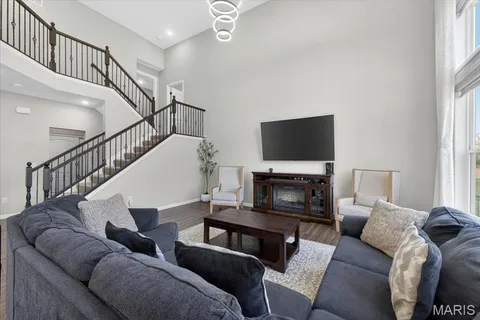 $799,990 | 618 Strathclyde Drive, O'Fallon, MO 63368
