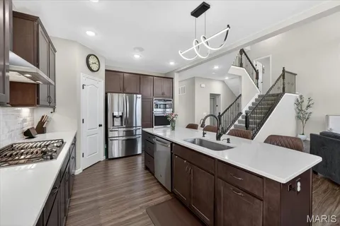 $799,990 | 618 Strathclyde Drive, O'Fallon, MO 63368