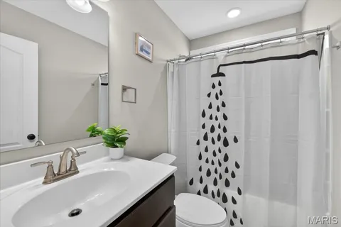$799,990 | 618 Strathclyde Drive, O'Fallon, MO 63368