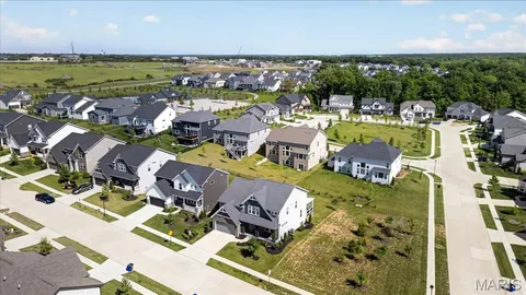 $799,990 | 618 Strathclyde Drive, O'Fallon, MO 63368