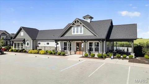 $799,990 | 618 Strathclyde Drive, O'Fallon, MO 63368