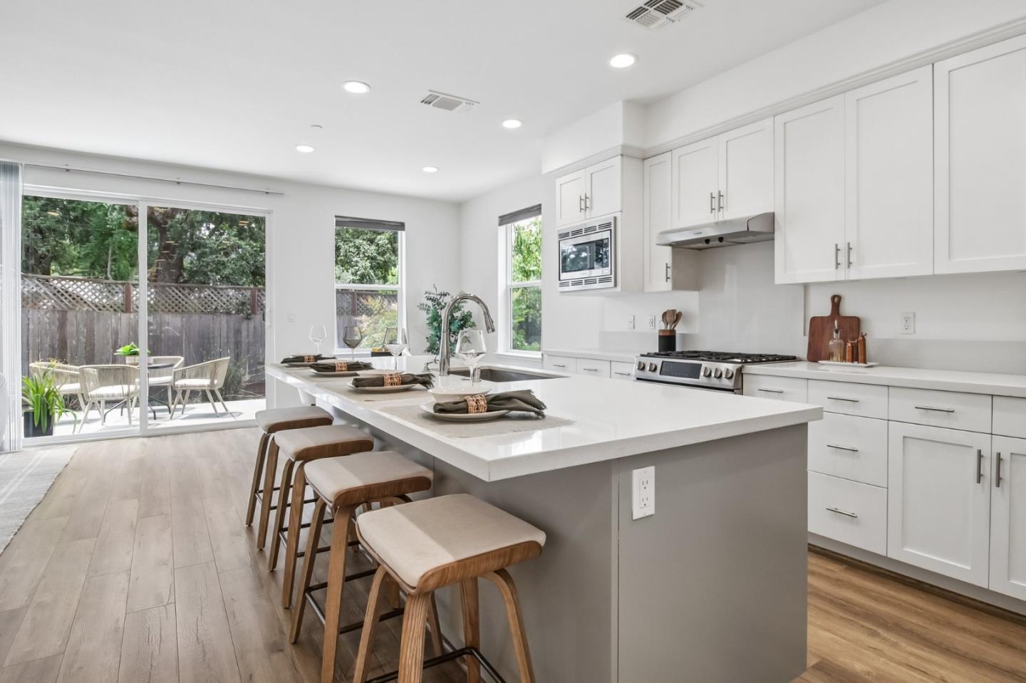 969 Prospect Avenue Santa Rosa, CA 95409 - Photo 11 of 45