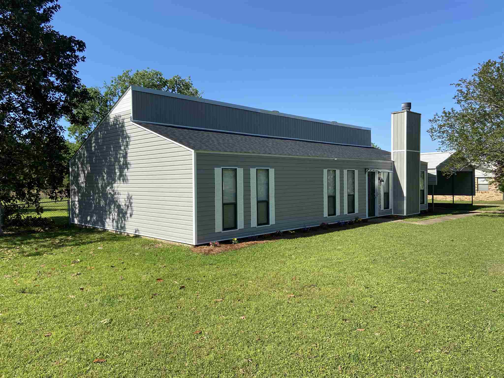 17896 Kendrick Road Robertsdale, AL 36567 - Photo 4 of 33