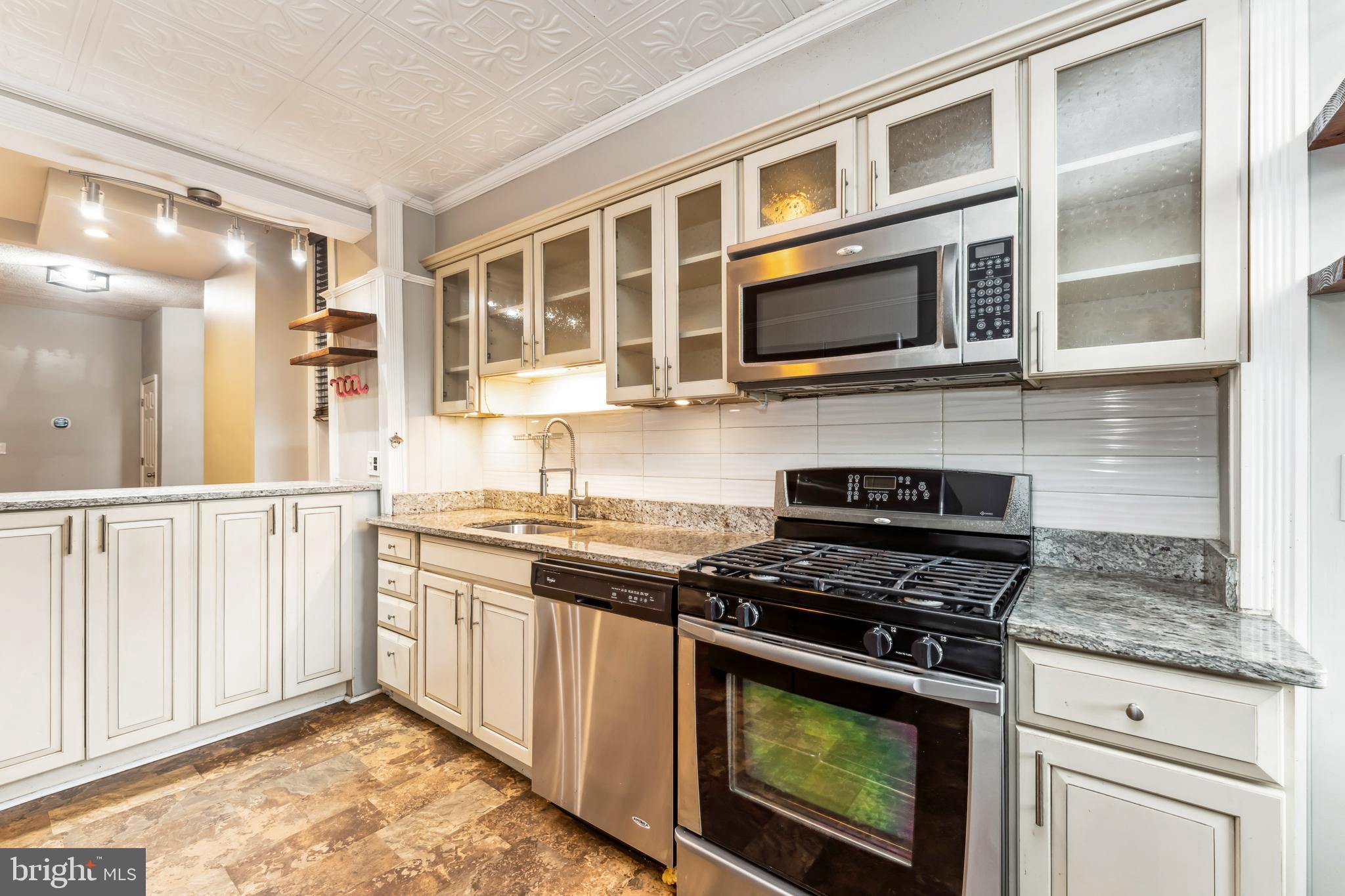 3903 Roland Avenue Baltimore, MD 21211 - Photo 11 of 29 Kitchen
