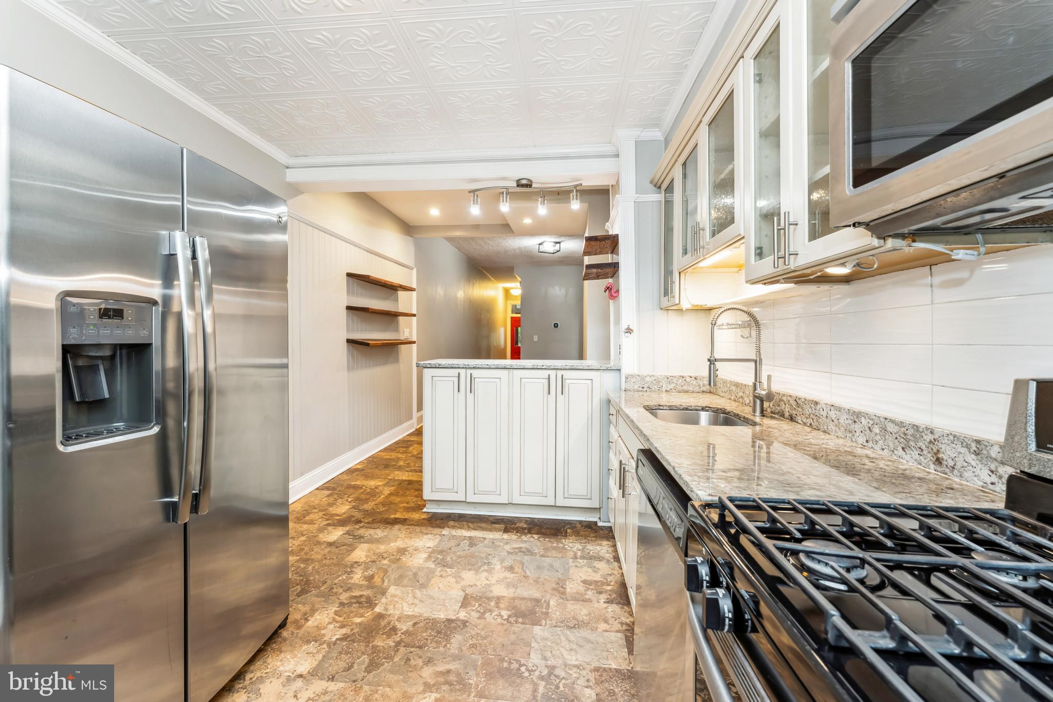3903 Roland Avenue Baltimore, MD 21211 - Photo 12 of 29 Kitchen