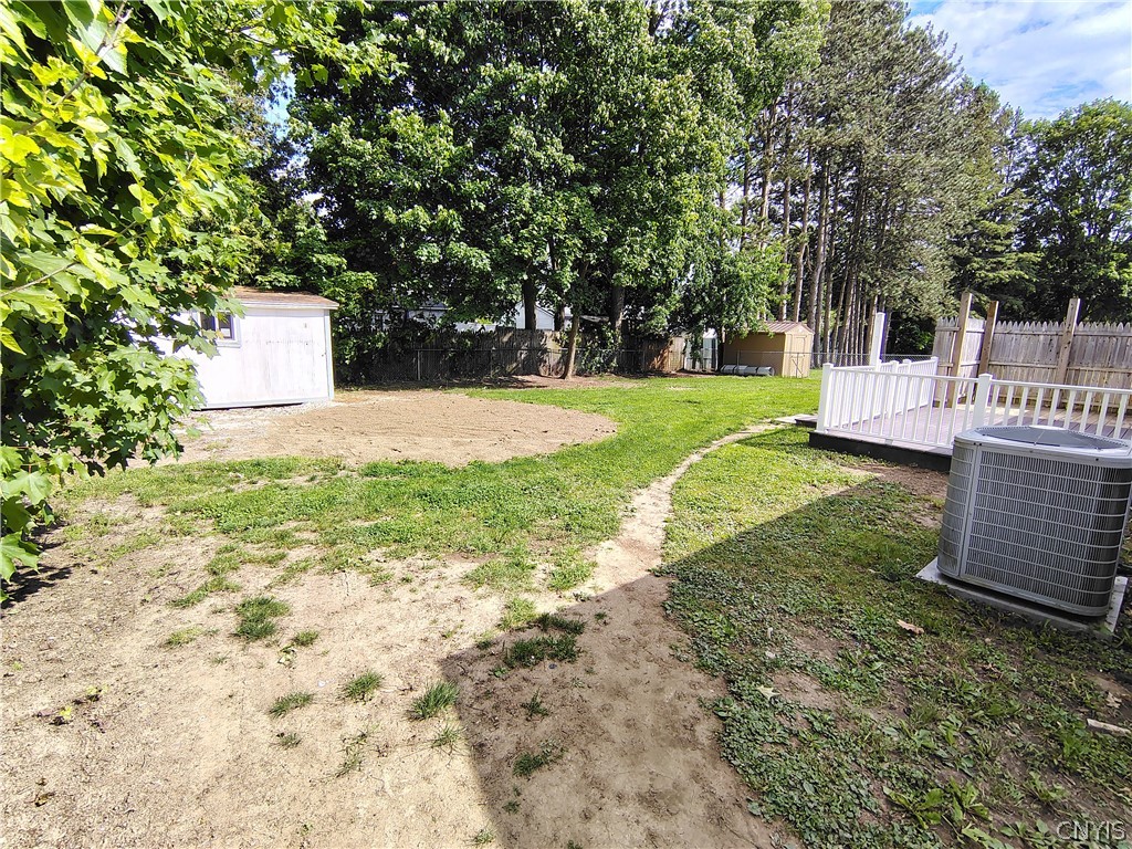 414 Williamsburg Road Utica, NY 13502 - Photo 32 of 35