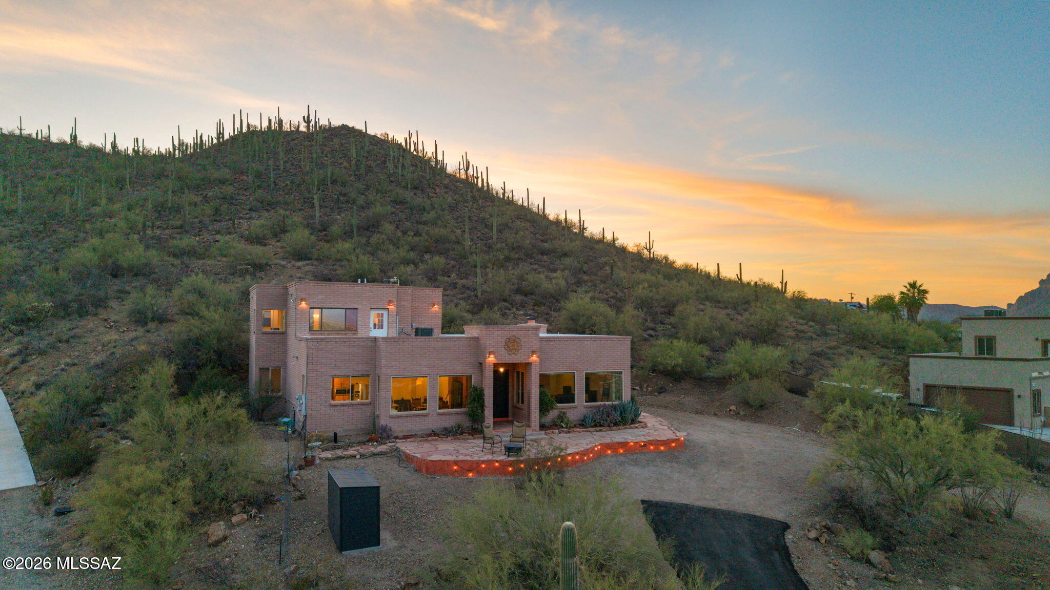4210 West Mossman Road Tucson, AZ 85746 - Photo 42 of 51 a terrace with outdoor seating and city view