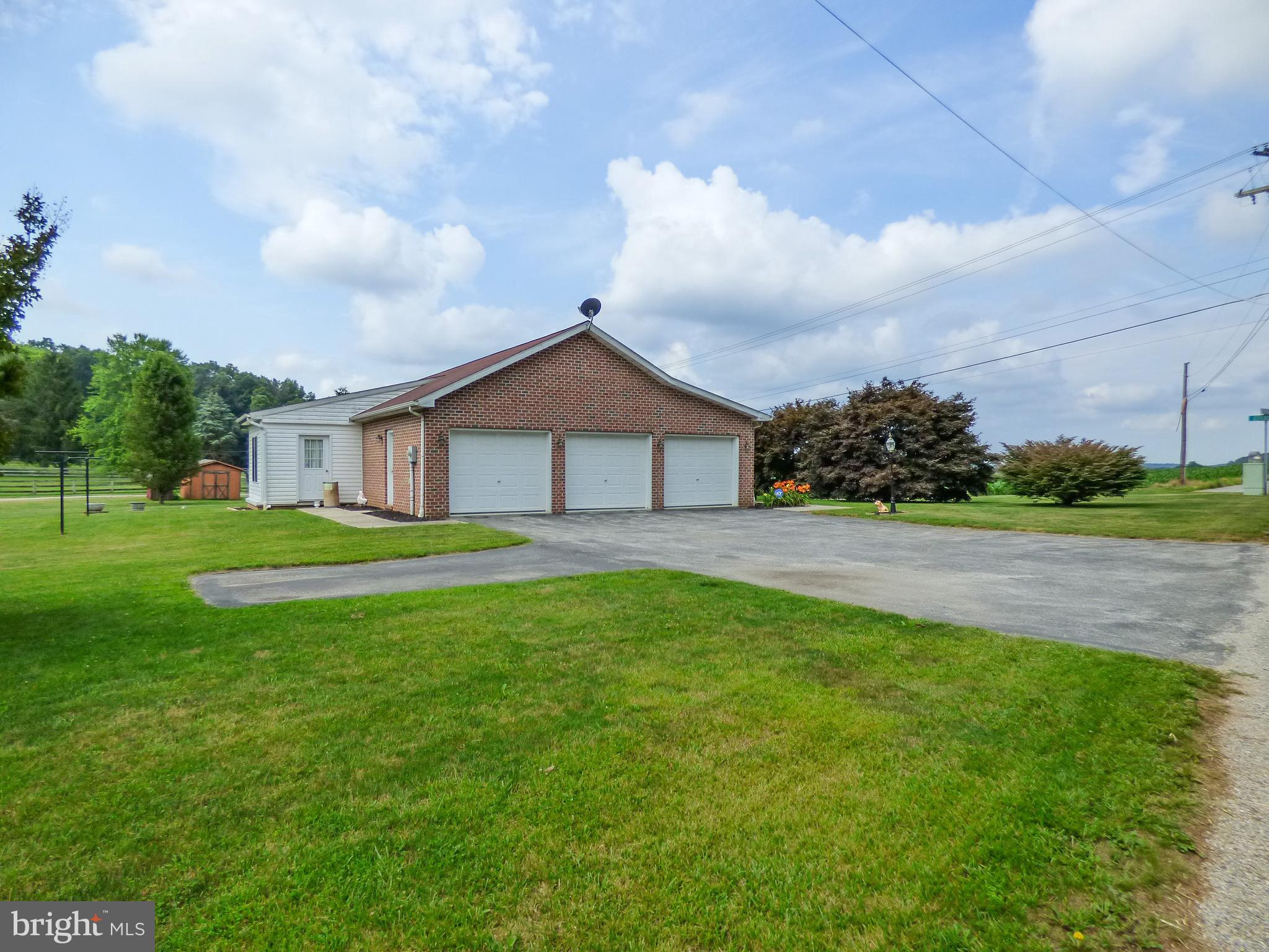 2714 Reservoir Road Spring Grove, PA 17362 - Photo 8 of 36