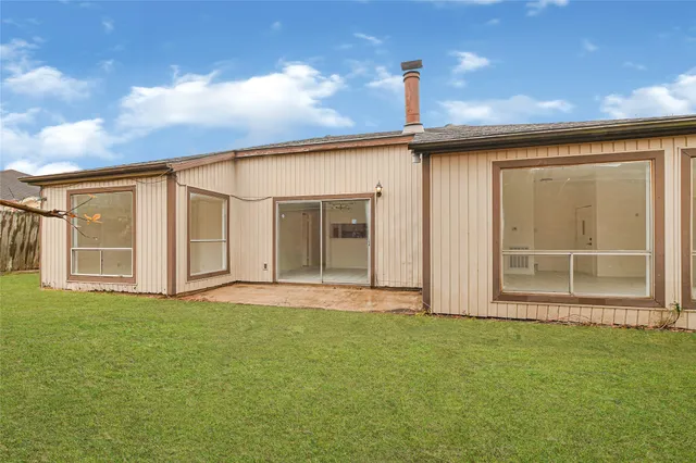 $1,800 | 13023 Lima Drive, Houston, TX 77099