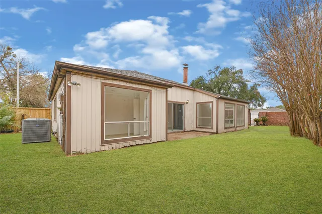 $1,800 | 13023 Lima Drive, Houston, TX 77099