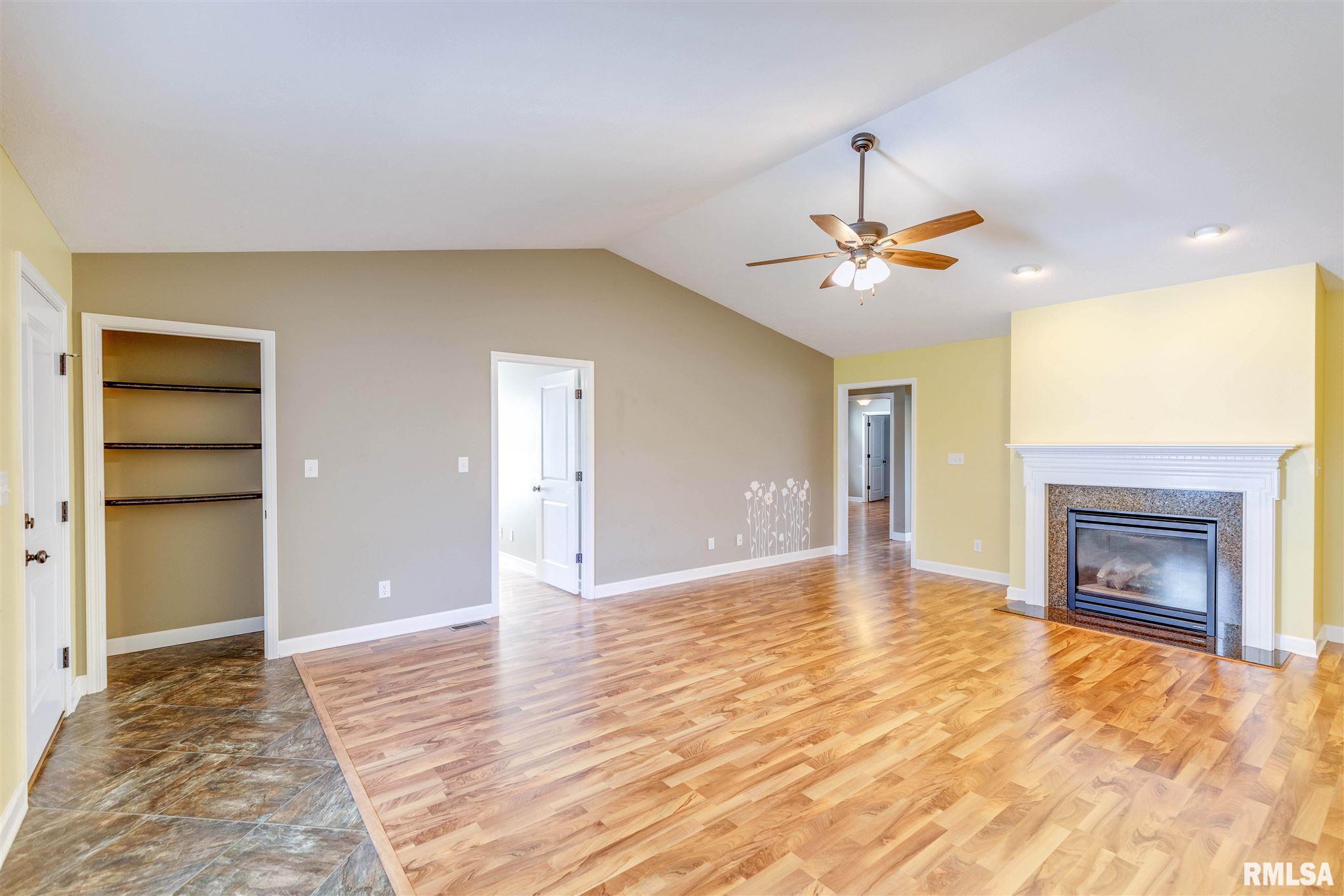 6412 Hayley Court Springfield, IL 62712 - Photo 8 of 24