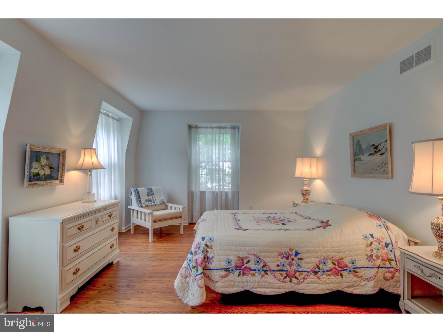 664 Valley View Lane Wayne, PA 19087 - Photo 20 of 25 Bedroom 2