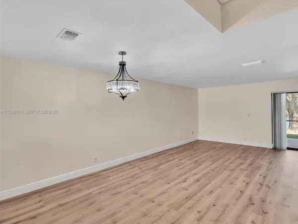 $3,200 | 1193 Northwest 98th Terrace, Unit 134, Pembroke Pines, FL 33024